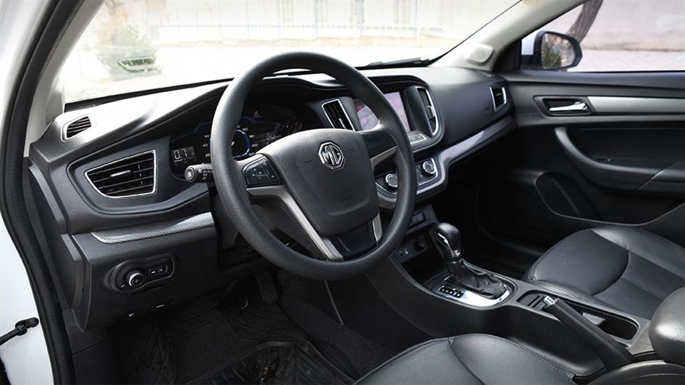 کابین ام جی 360 توربو